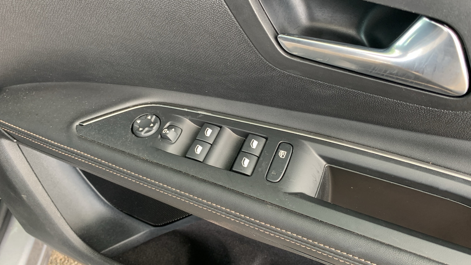 Used Peugeot 5008 2024 for sale - 75942612: Photo 22