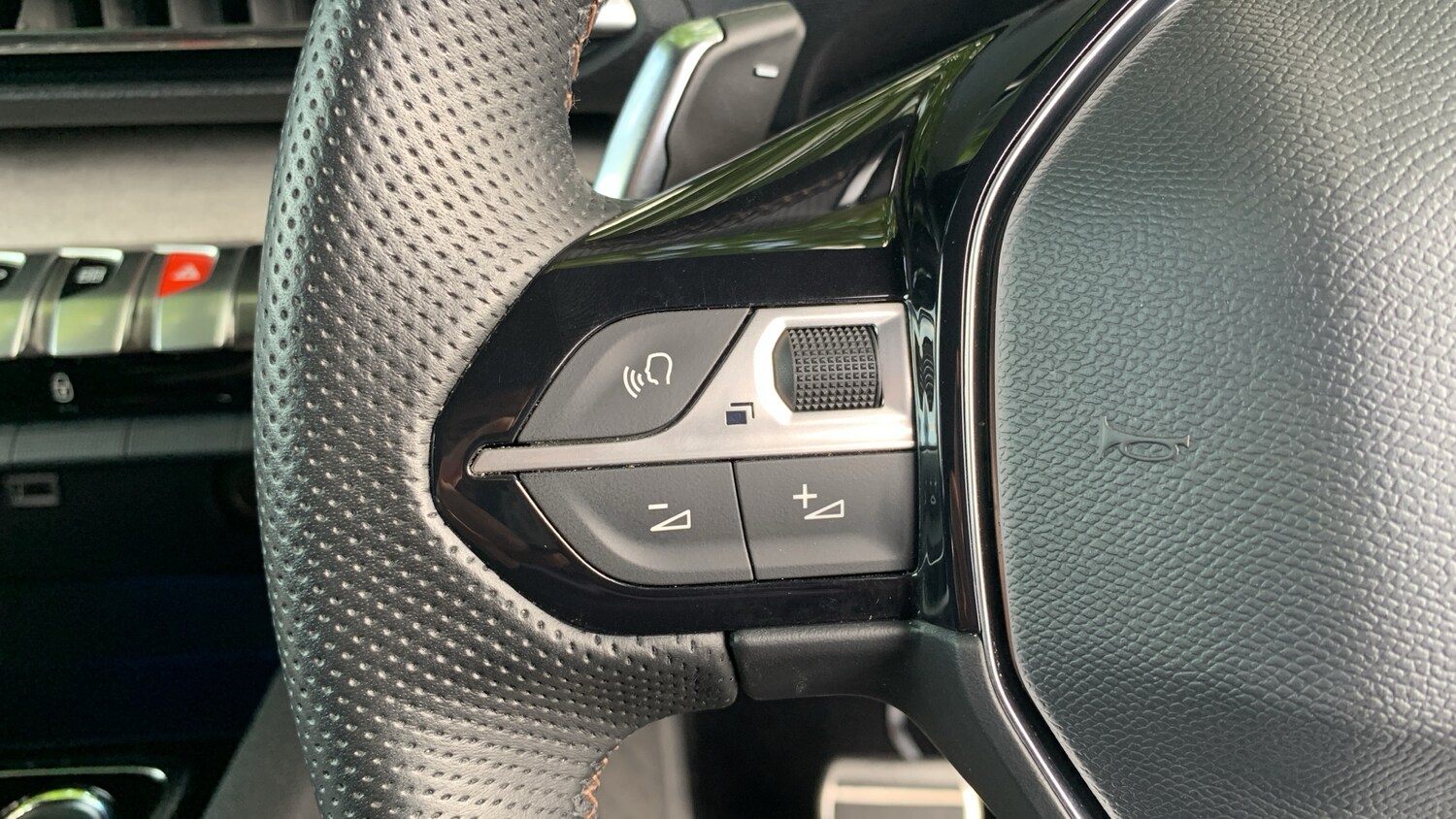 Used Peugeot 5008 2024 for sale - 75942612: Photo 23