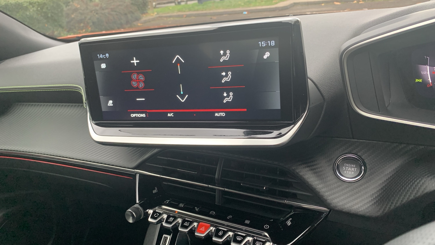 Used Peugeot 2008 2022 for sale - 76586421: Photo 28