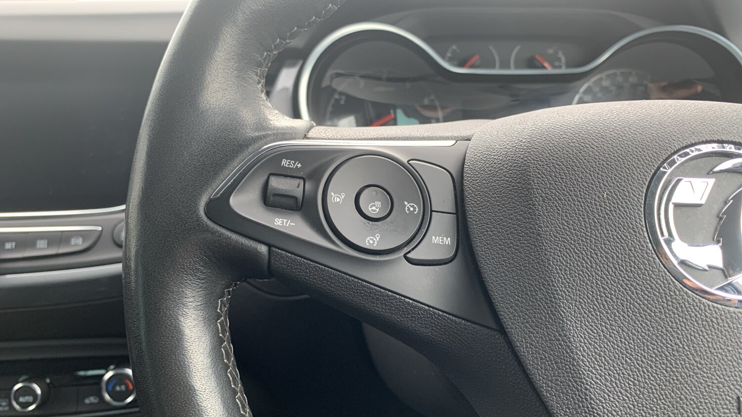 Used Vauxhall Crossland 2022 for sale - 77412851: Photo 23