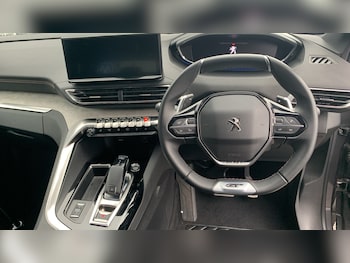 Used Peugeot 5008 2022 for sale - 75929301: Photo