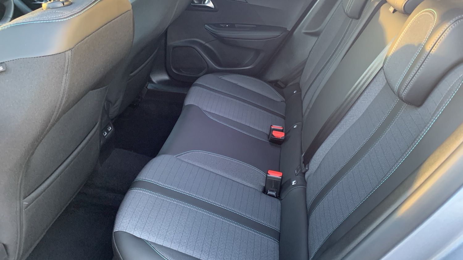 Used Peugeot 2008 2023 for sale - 76586413: Photo 32