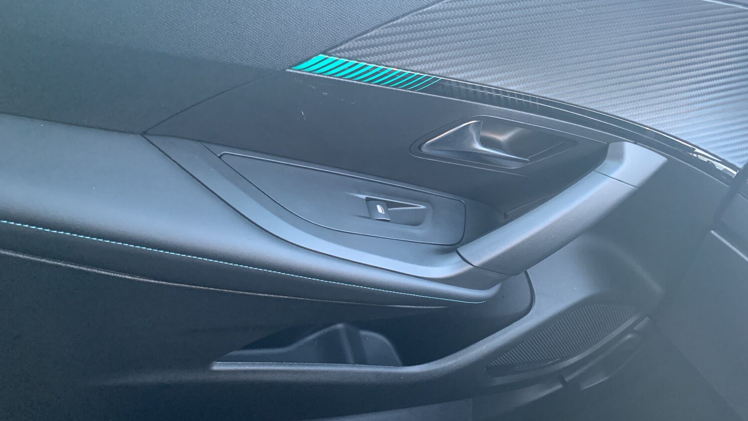 Used Peugeot 2008 2023 for sale - 76586413: Photo 37