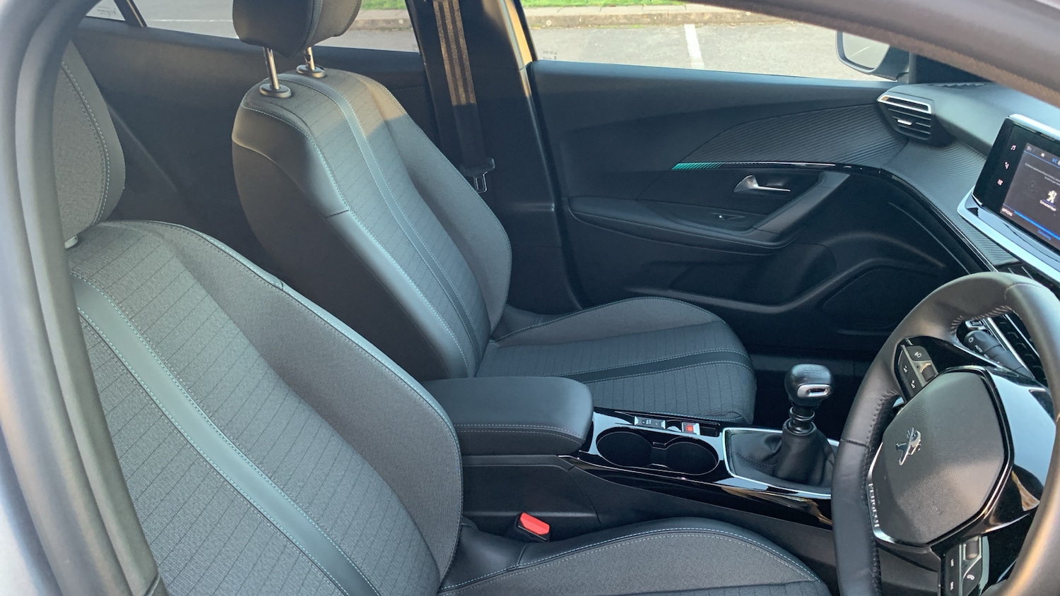 Used Peugeot 2008 2023 for sale - 76586413: Photo 38