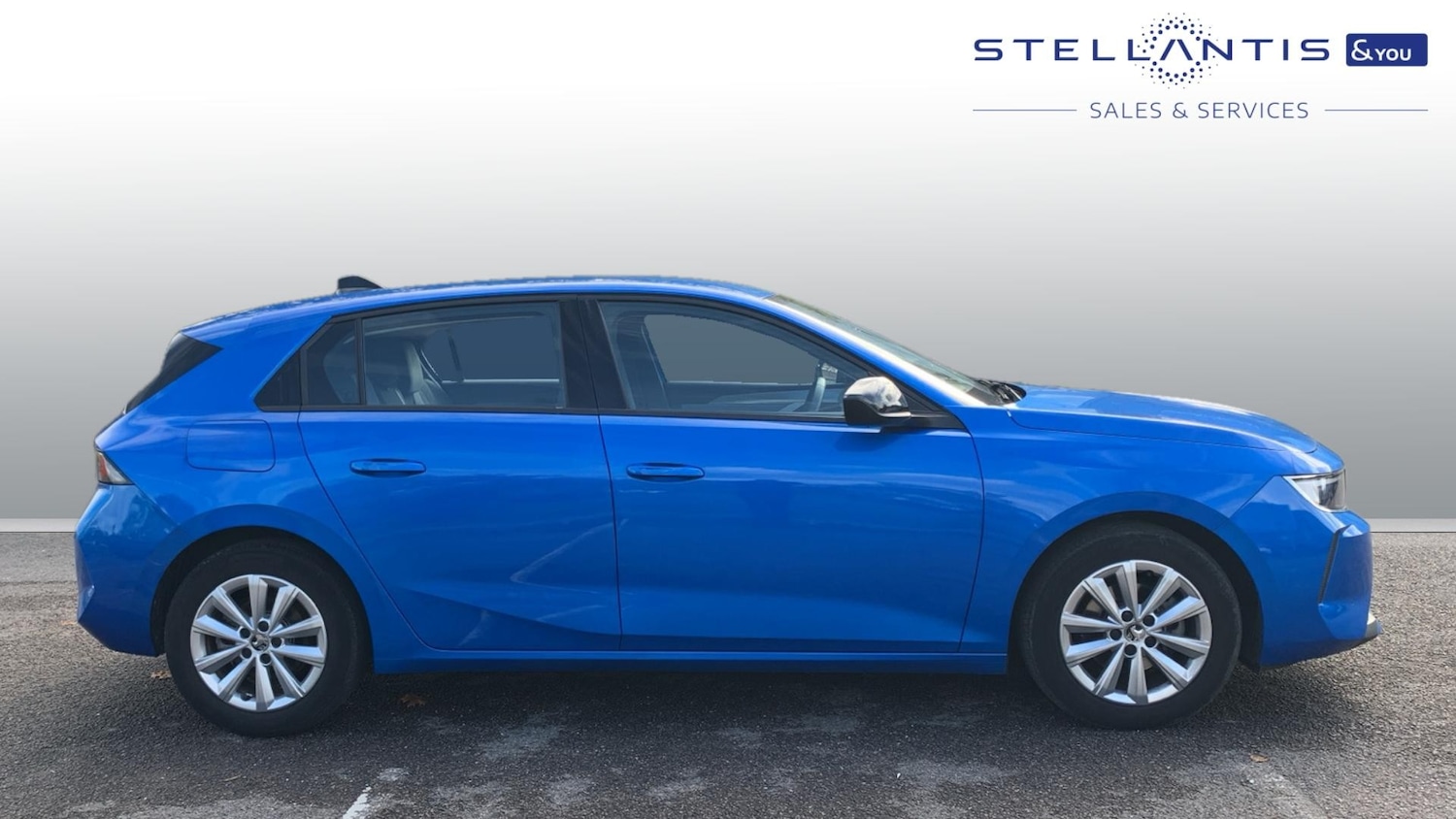 Used Vauxhall Astra 2022 for sale - 76307972: Photo 2