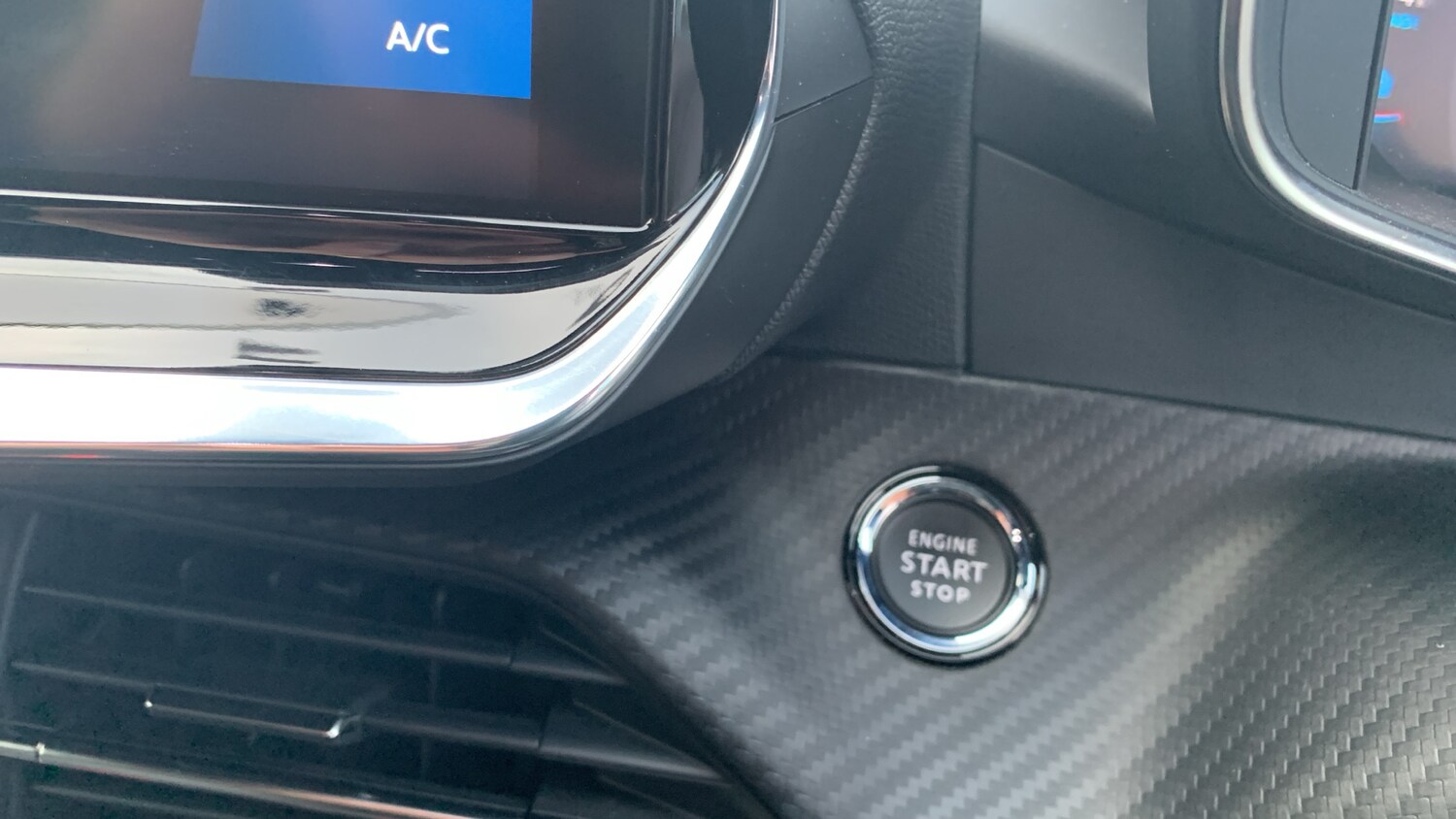 Used Peugeot 208 2021 for sale - 77254275: Photo 40