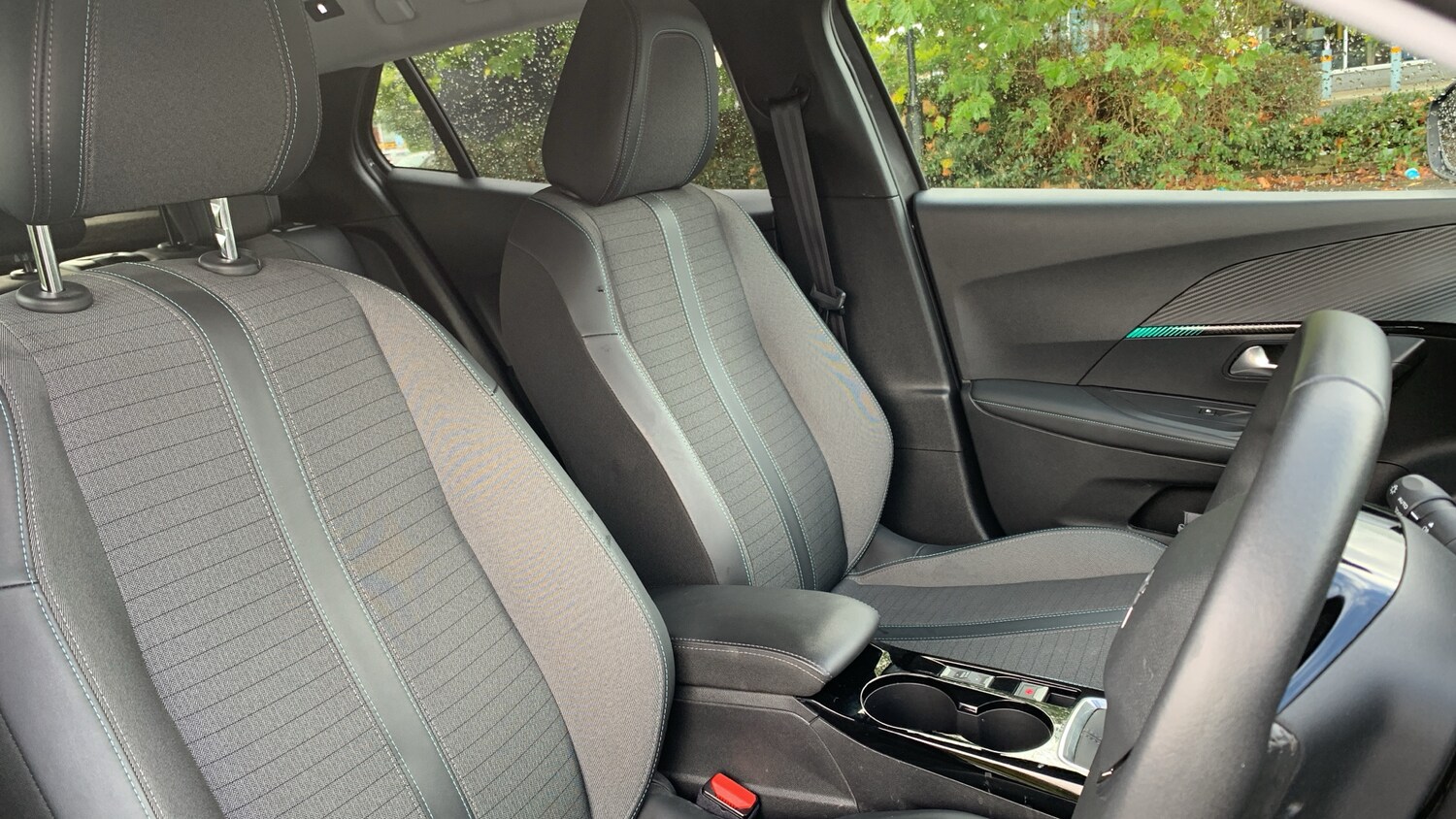 Used Peugeot 2008 2022 for sale - 76338301: Photo 32