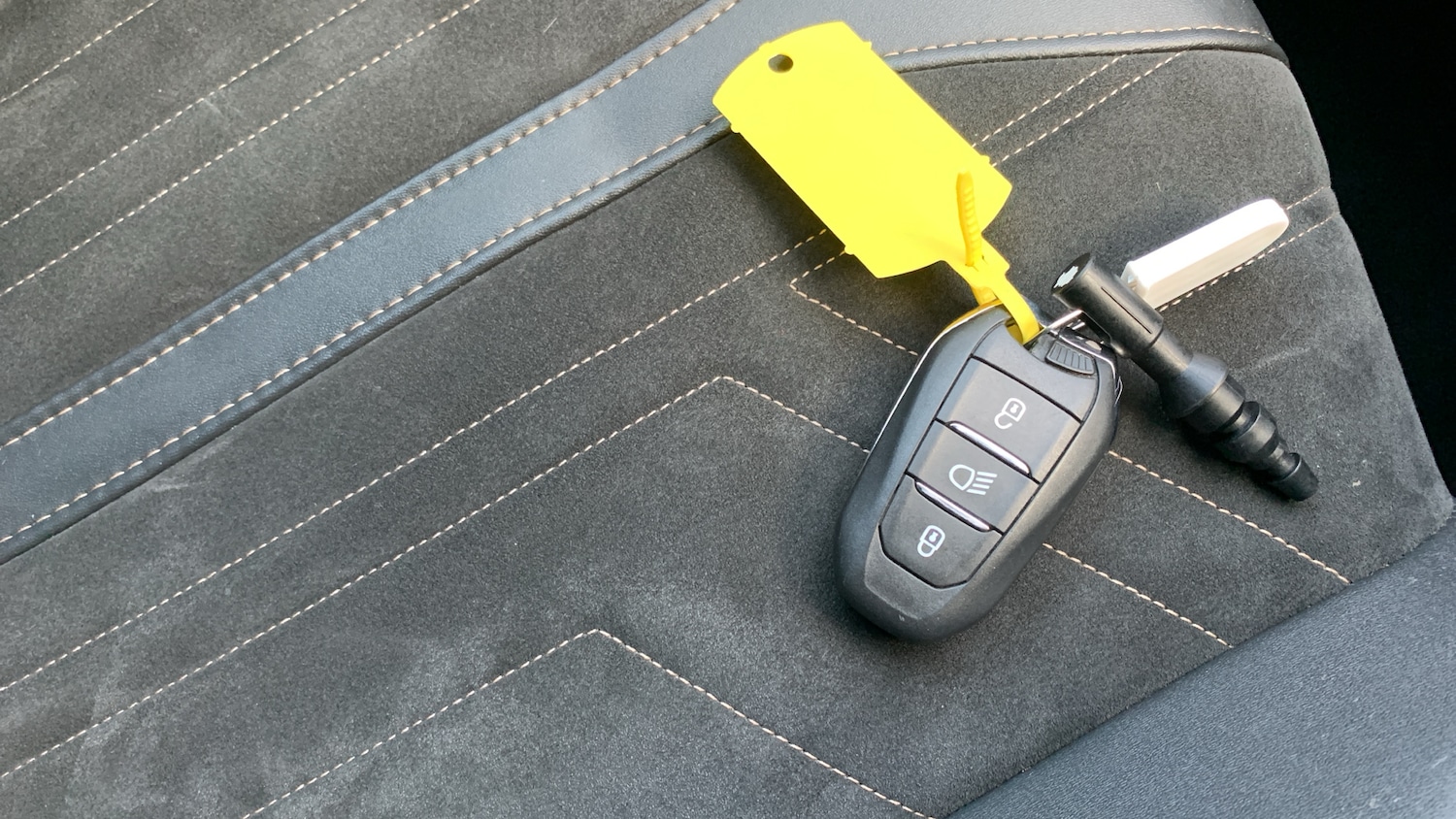 Used Peugeot 5008 2022 for sale - 77121169: Photo 40