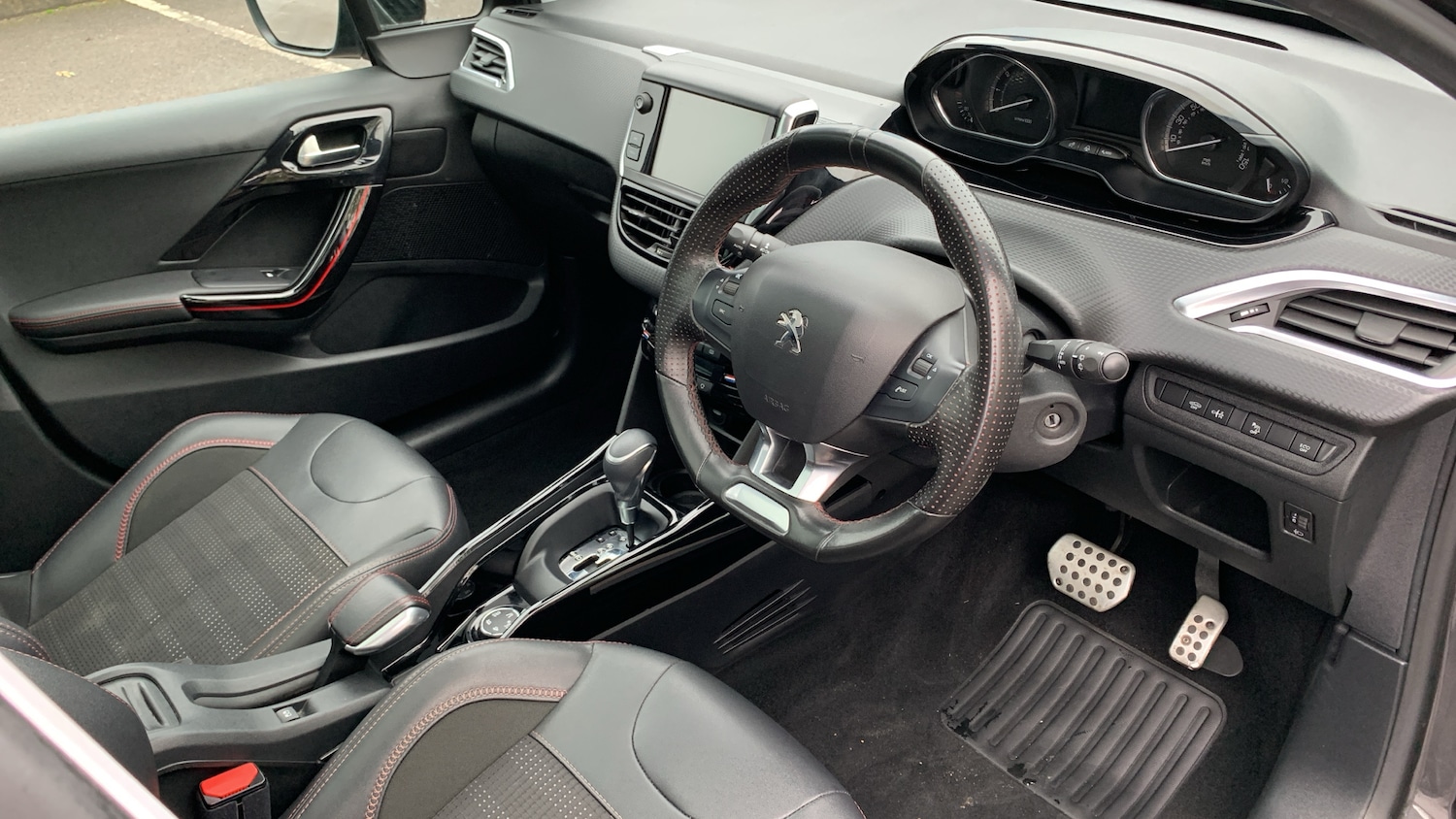 Used Peugeot 2008 2019 for sale - 76672227: Photo 11