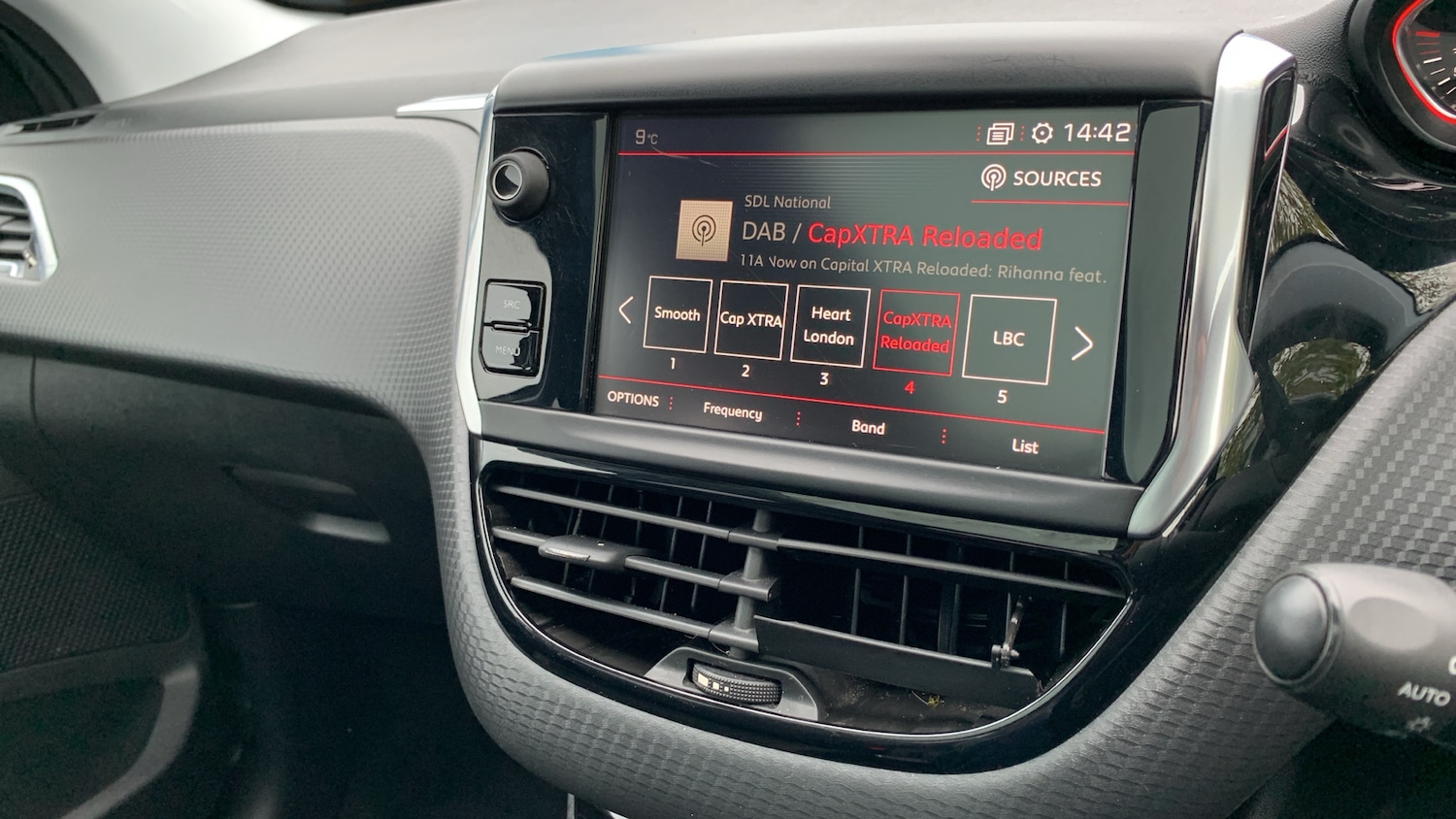 Used Peugeot 2008 2019 for sale - 76672227: Photo 28