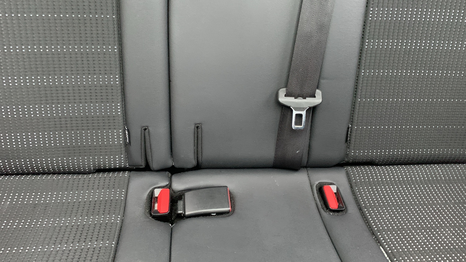 Used Peugeot 2008 2019 for sale - 76672227: Photo 33