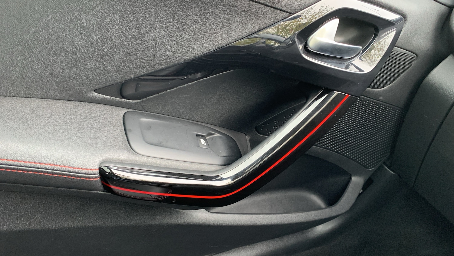 Used Peugeot 2008 2019 for sale - 76672227: Photo 36