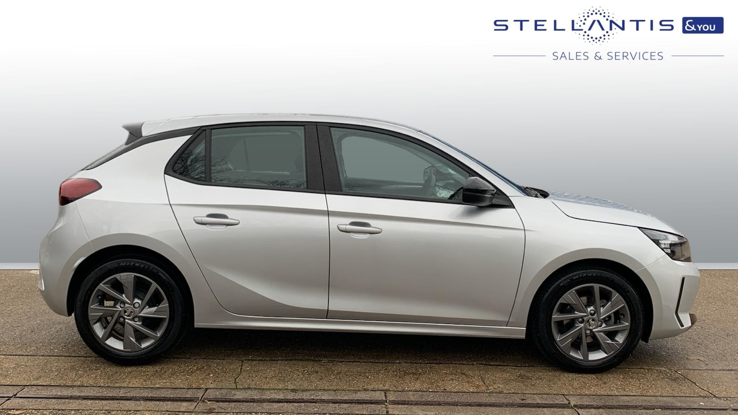 Used Vauxhall Corsa 2023 for sale - 76840384: Photo 2