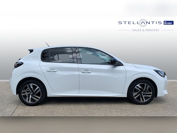 Used Peugeot 208 2023 for sale - 75477411: Photo