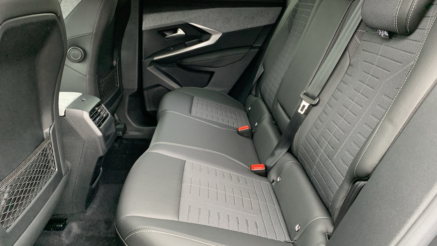 Used Peugeot 3008 2025 for sale - 77192857: Photo 32