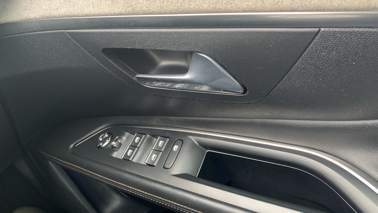 Used Peugeot 3008 2022 for sale - 77626874: Photo 22