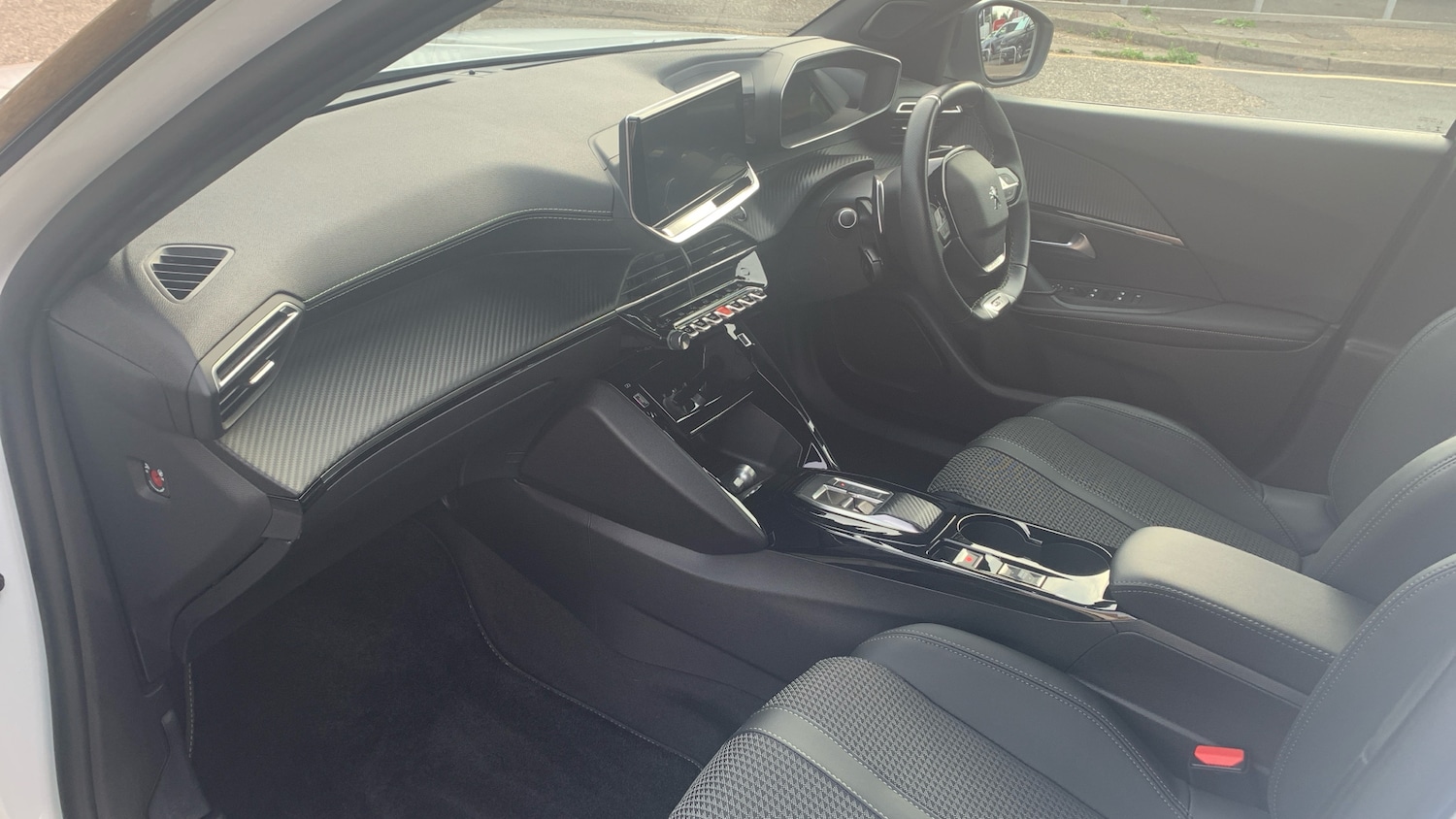 Used Peugeot 2008 2022 for sale - 76621444: Photo 12