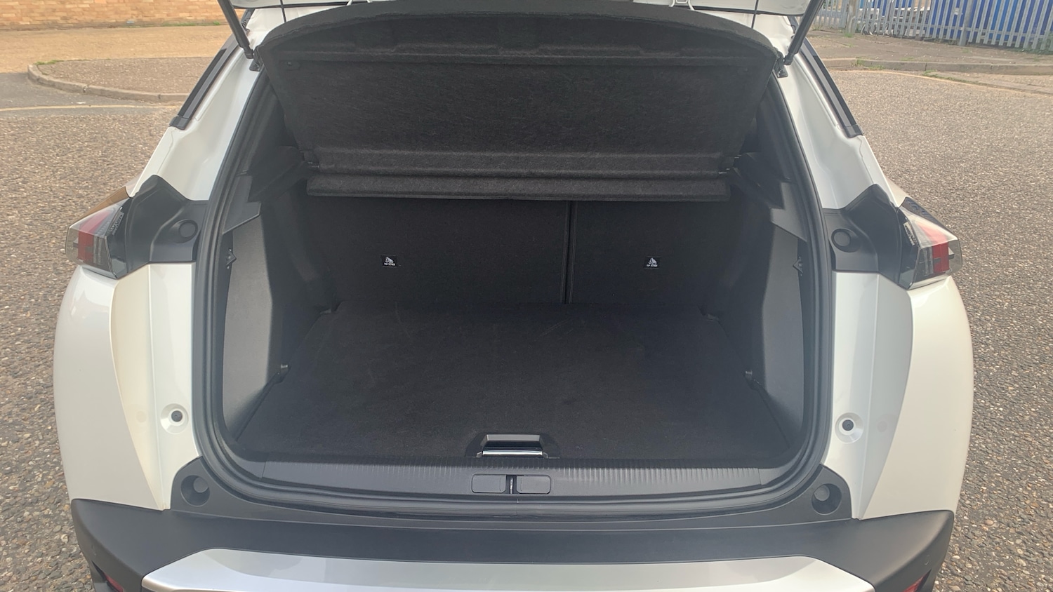 Used Peugeot 2008 2022 for sale - 76621444: Photo 19