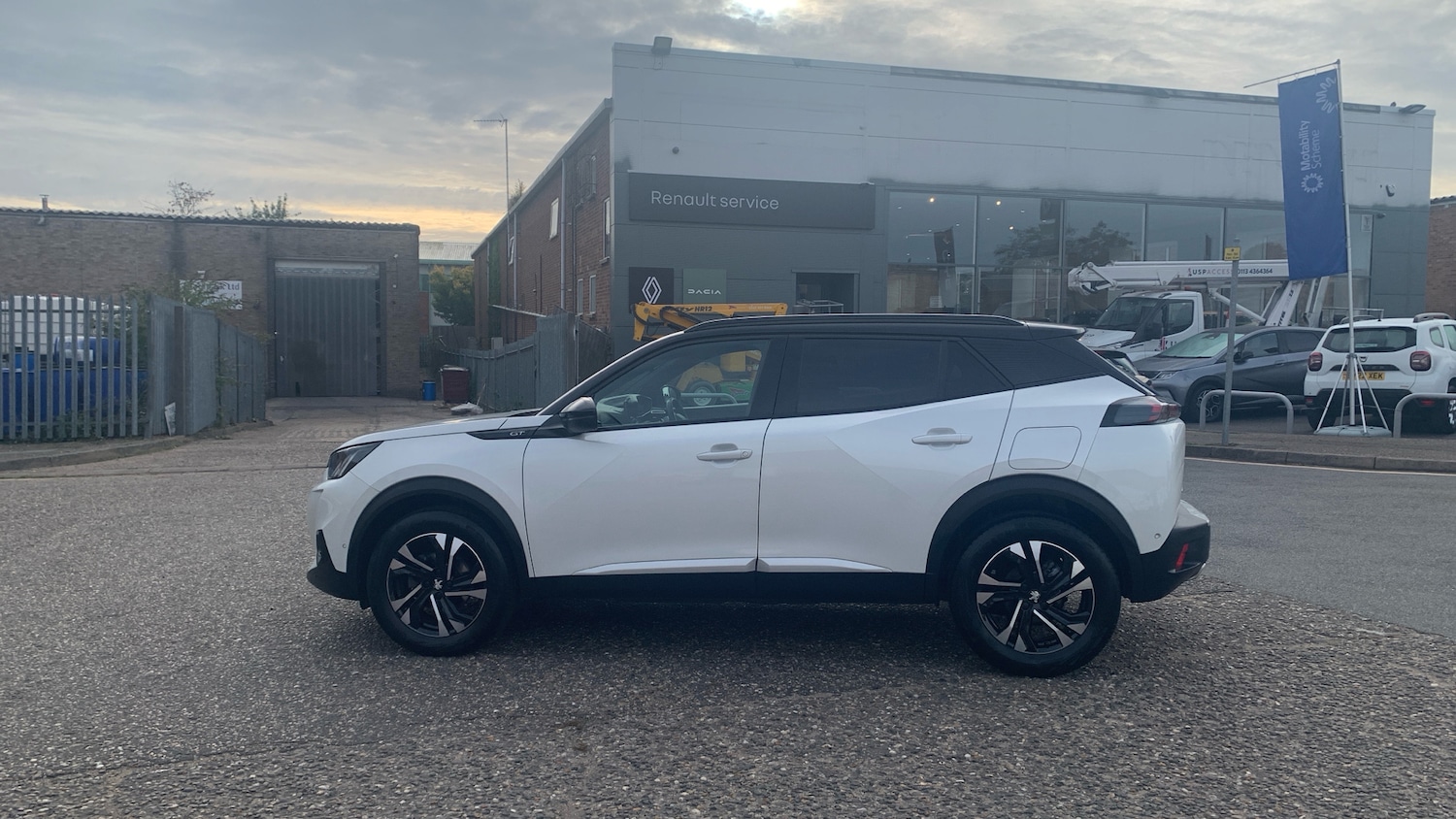 Used Peugeot 2008 2022 for sale - 76621444: Photo 6