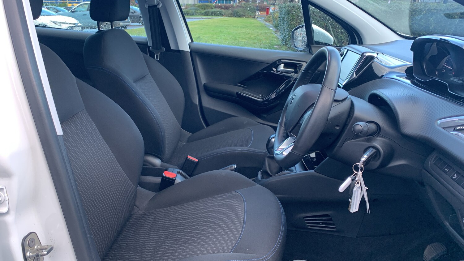 Used Peugeot 208 2019 for sale - 77551308: Photo 38