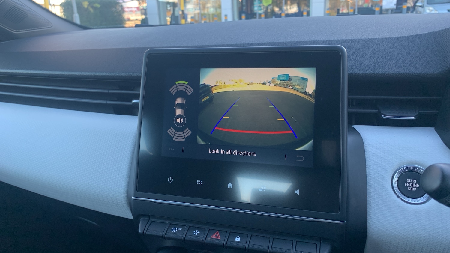 Used Renault Clio 2021 for sale - 76744085: Photo 27