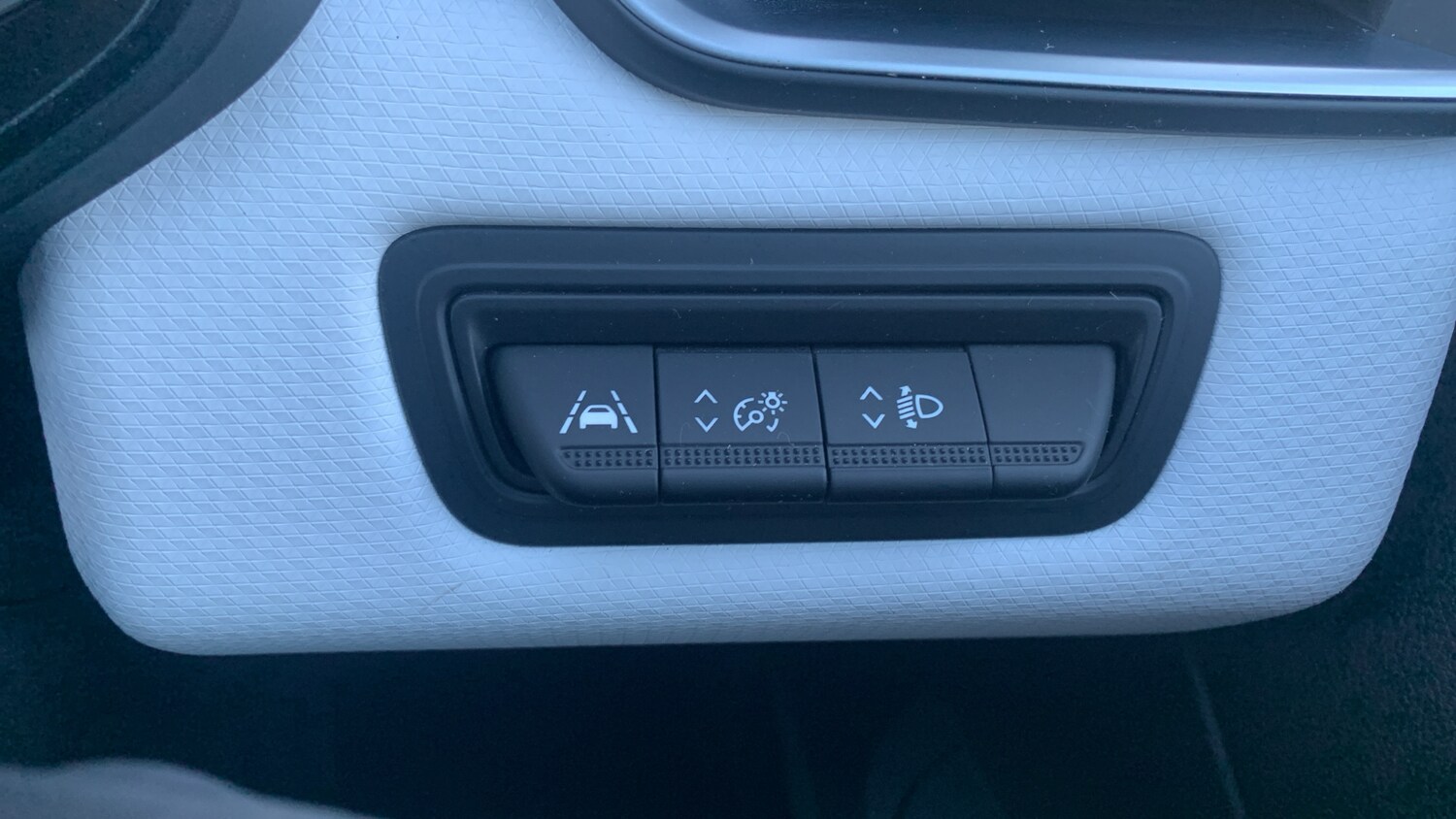 Used Renault Clio 2021 for sale - 76744085: Photo 32