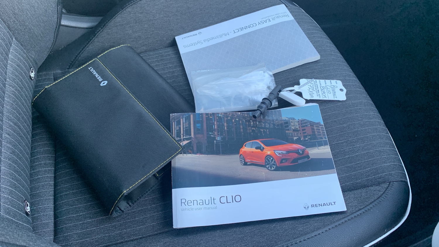 Used Renault Clio 2021 for sale - 76744085: Photo 38