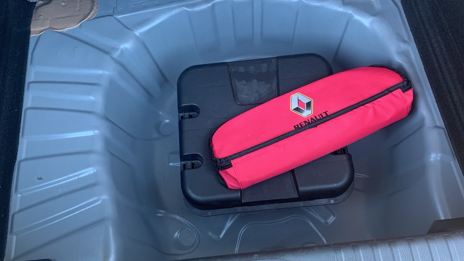 Used Renault Clio 2021 for sale - 76744085: Photo 39