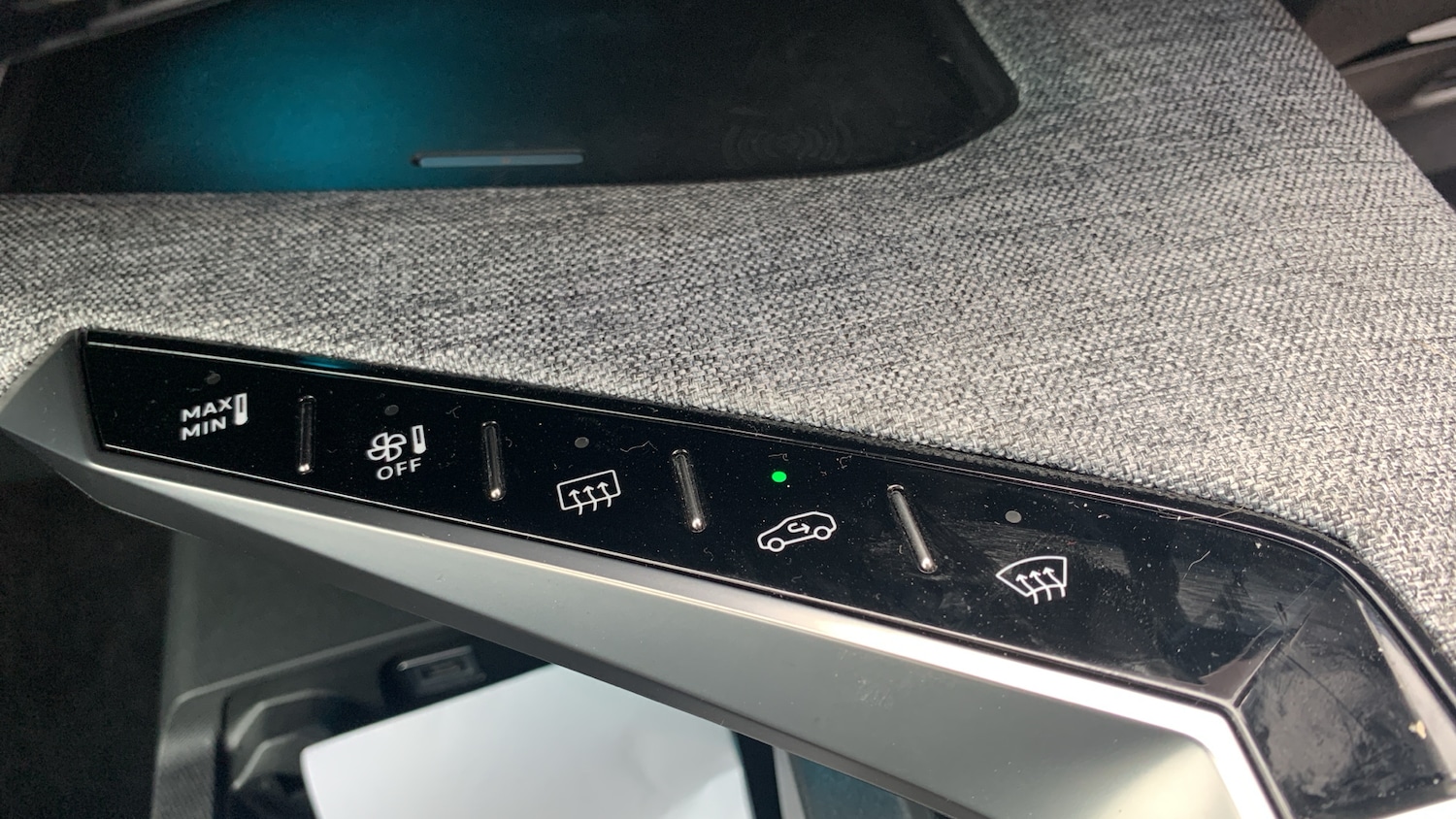 Used Peugeot 3008 2025 for sale - 77457195: Photo 32