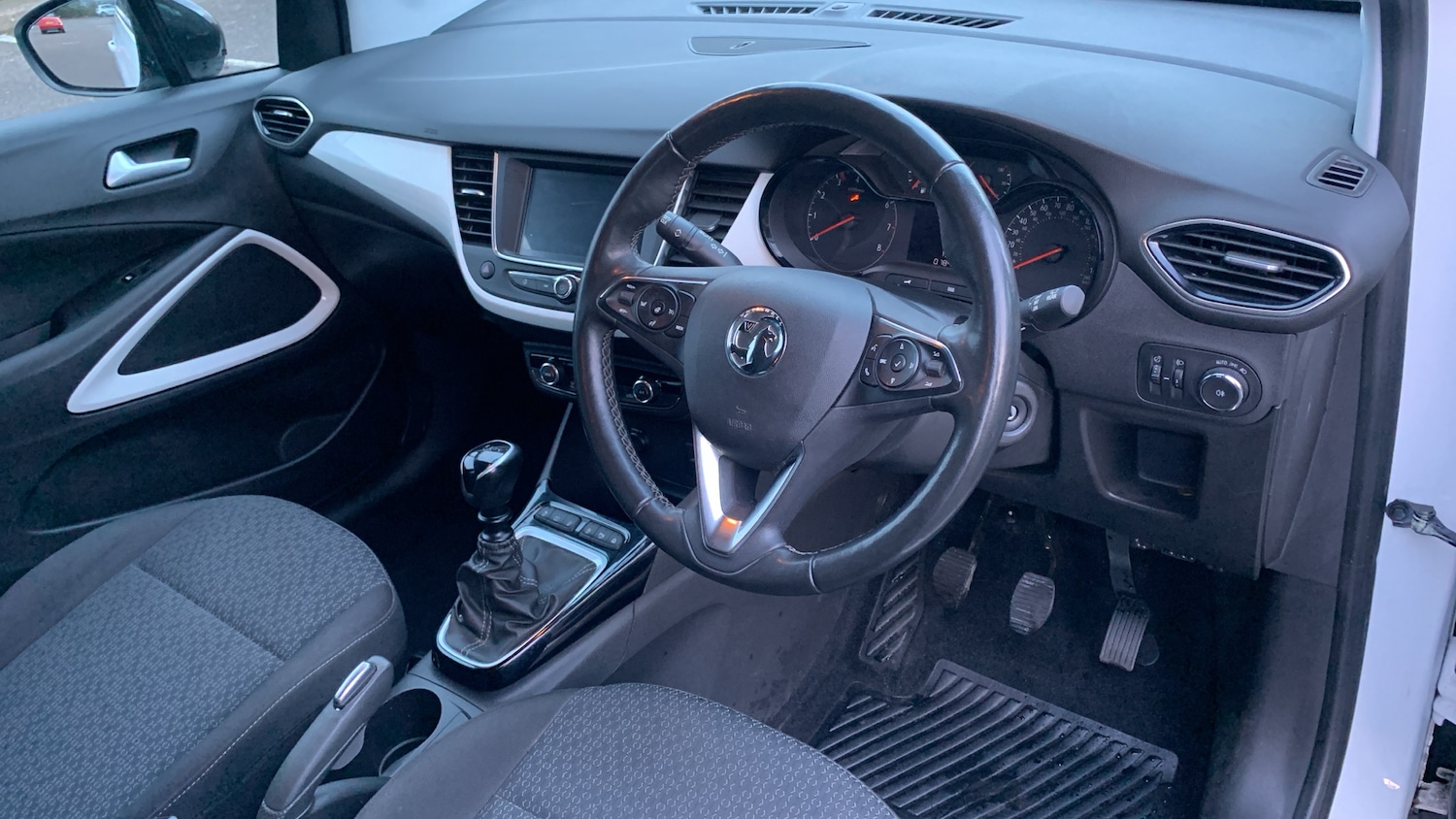 Used Vauxhall Crossland 2022 for sale - 76887909: Photo 11