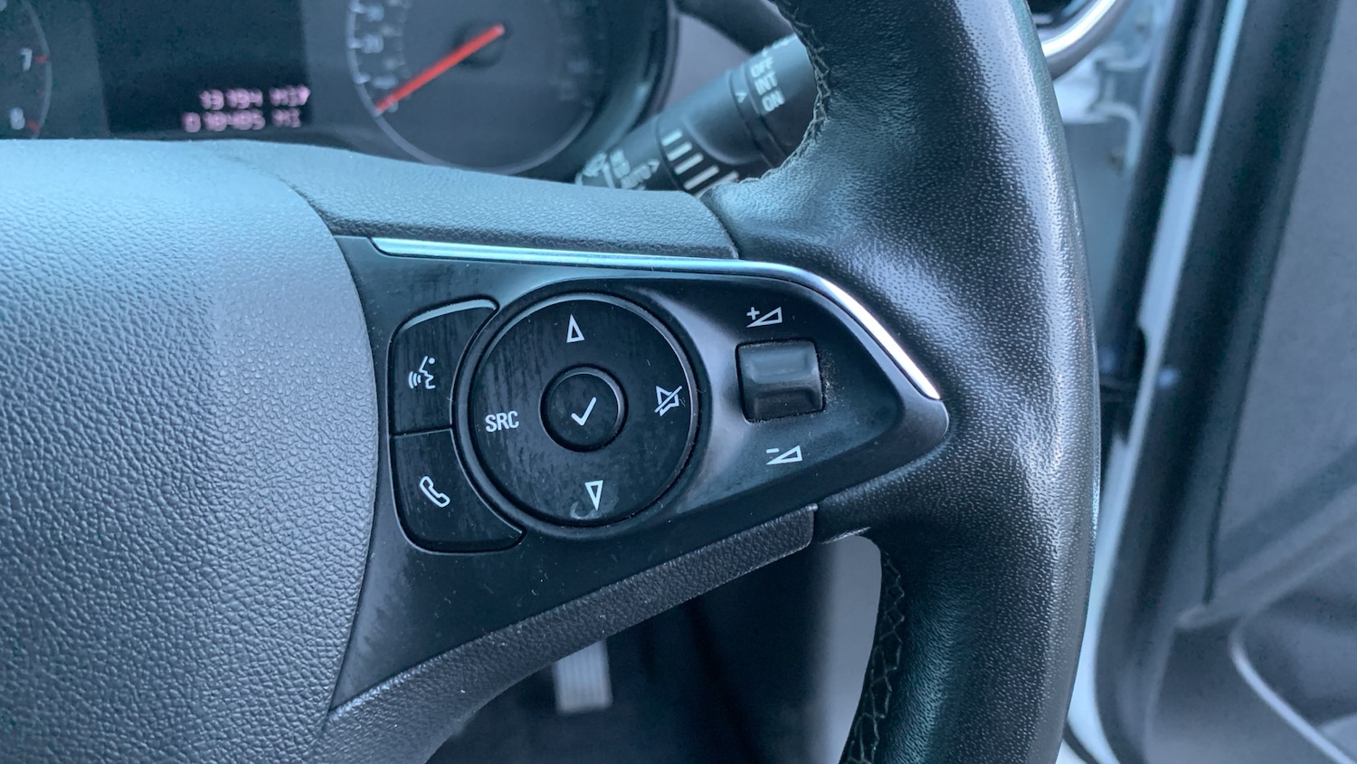 Used Vauxhall Crossland 2022 for sale - 76887909: Photo 24