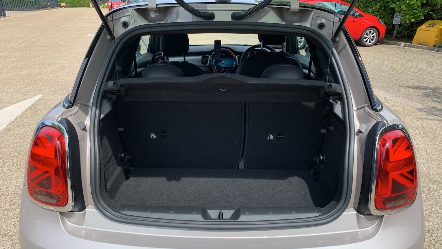Vehicle 19
