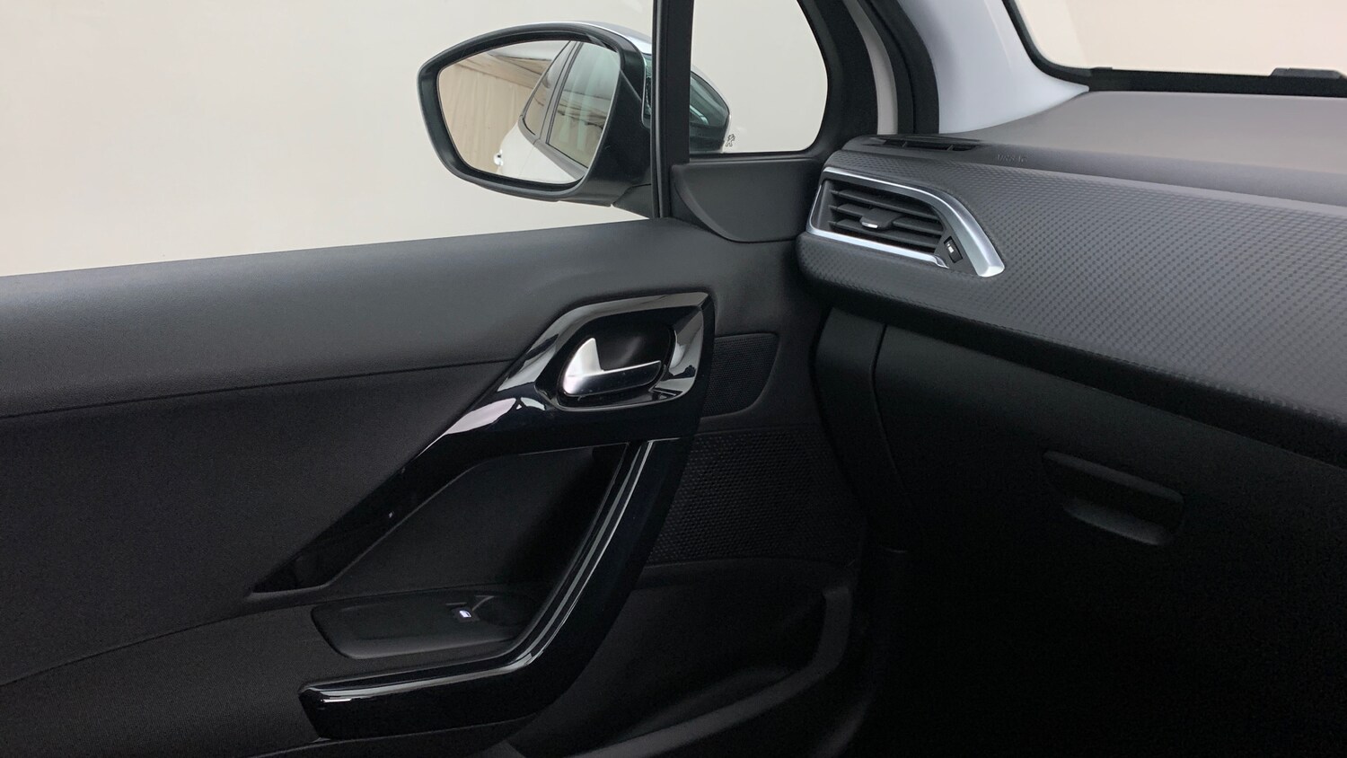 Used Peugeot 208 2019 for sale - 77575753: Photo 36