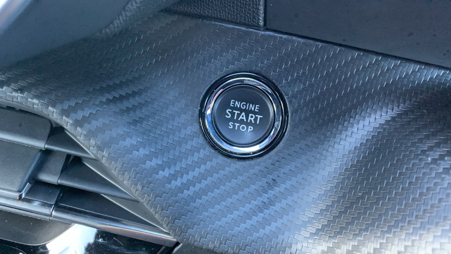 Used Peugeot 2008 2022 for sale - 76772618: Photo 36