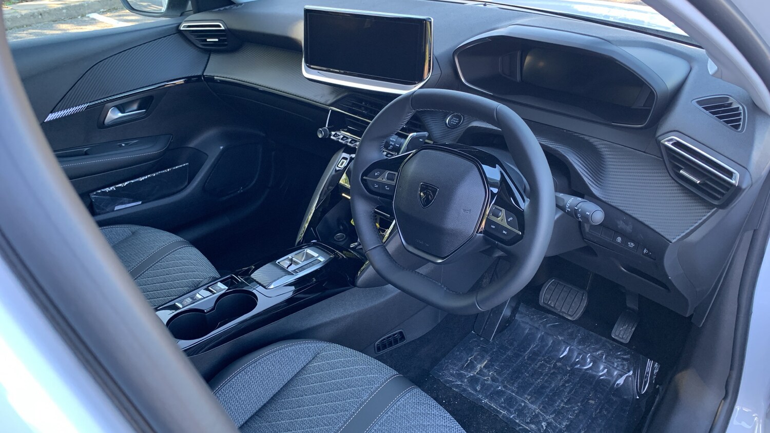 Used Peugeot 208 2025 for sale - 76296618: Photo 11