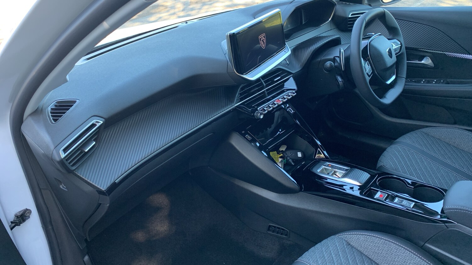 Used Peugeot 208 2025 for sale - 76296618: Photo 12