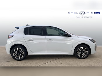 Used Peugeot 208 2025 for sale - 76296618: Photo 2