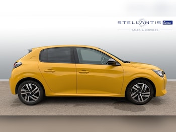Used Peugeot 208 2023 for sale - 76099804: Photo 2