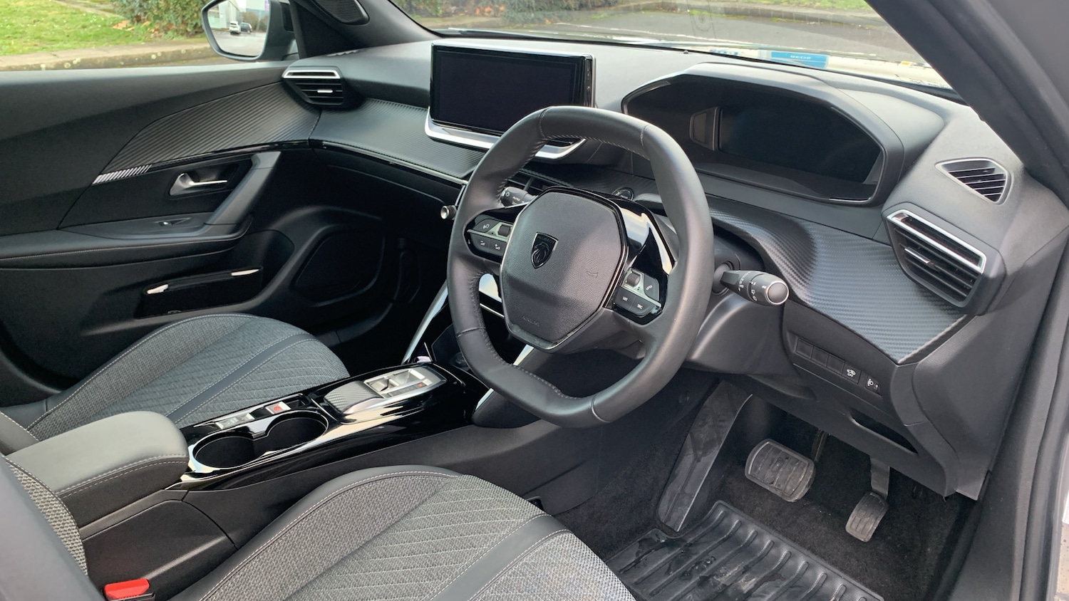 Used Peugeot 2008 2024 for sale - 77163963: Photo 11