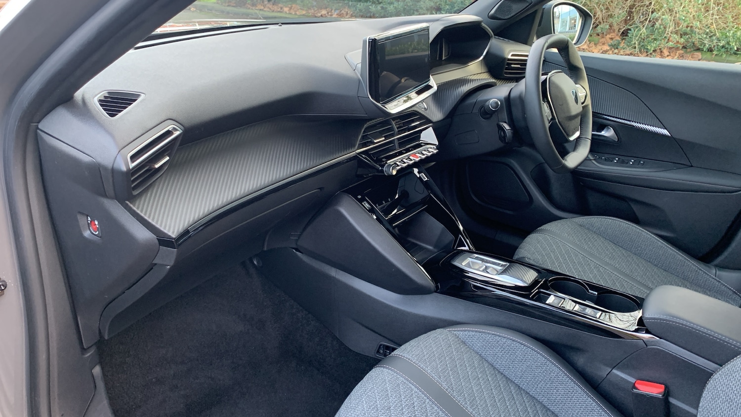 Used Peugeot 2008 2024 for sale - 77163963: Photo 12