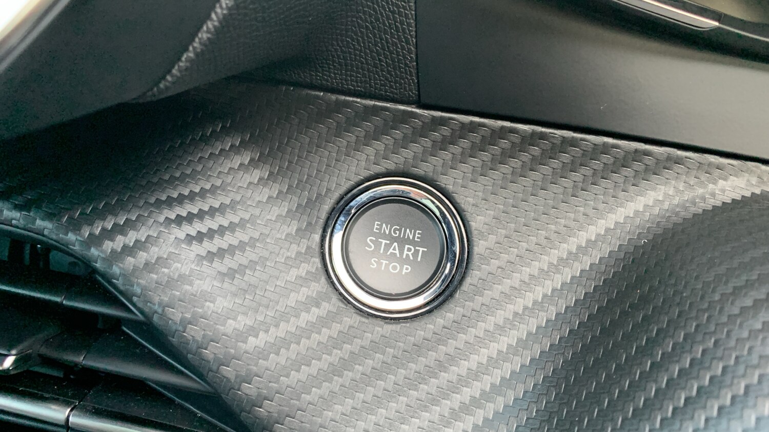 Used Peugeot 2008 2024 for sale - 77163963: Photo 35