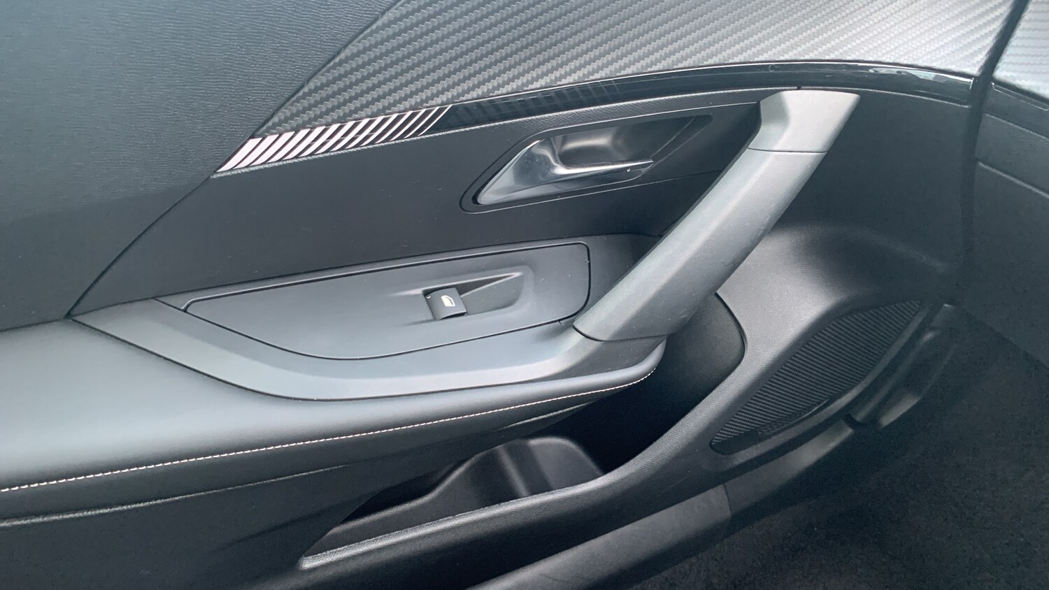 Used Peugeot 2008 2024 for sale - 77163963: Photo 36