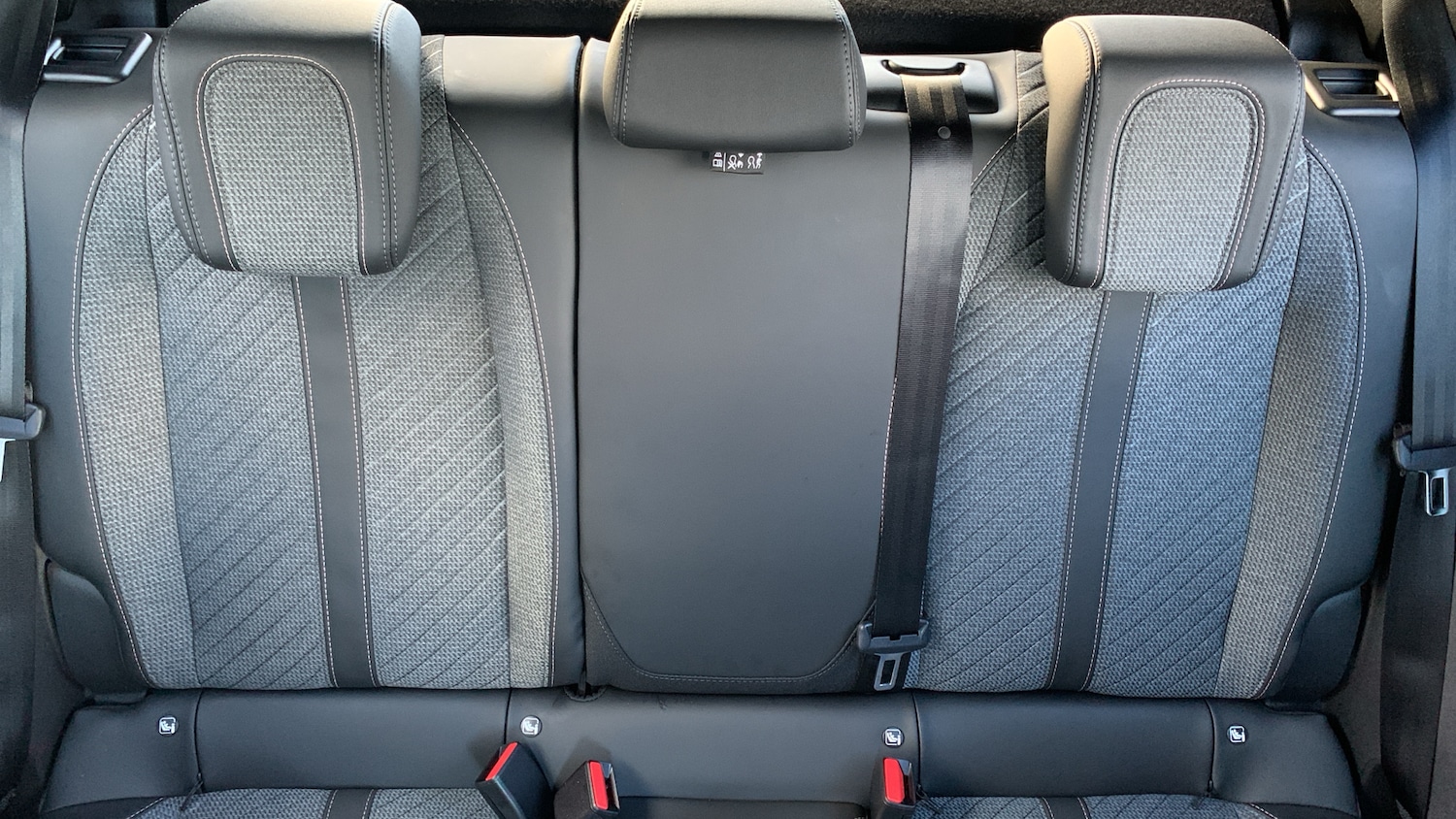 Used Peugeot 2008 2025 for sale - 76953748: Photo 25