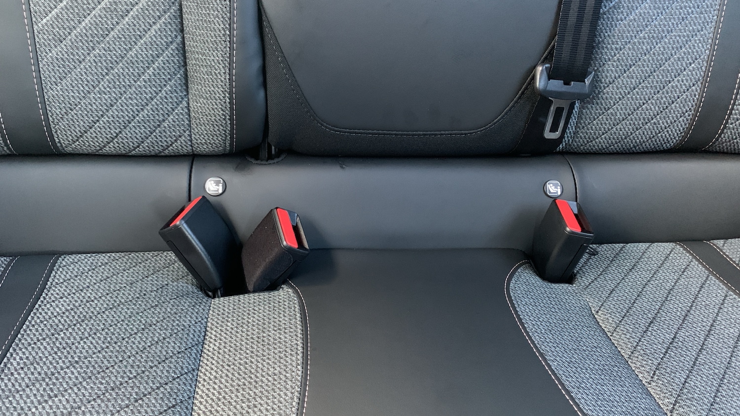 Used Peugeot 2008 2025 for sale - 76953748: Photo 33