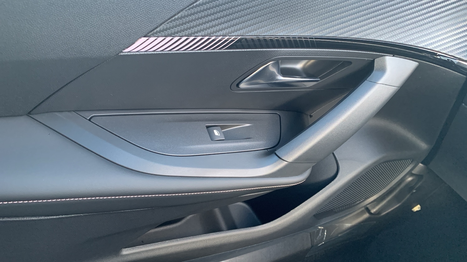 Used Peugeot 2008 2025 for sale - 76953748: Photo 36