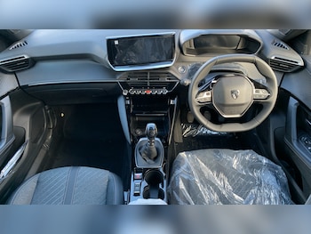 Used Peugeot 2008 2025 for sale - 76953748: Photo