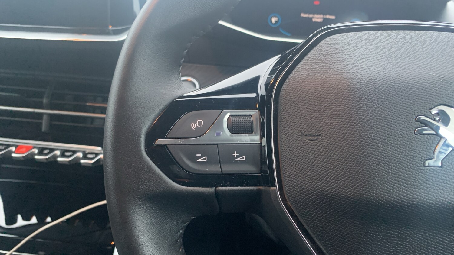 Used Peugeot 208 2023 for sale - 77372353: Photo 23