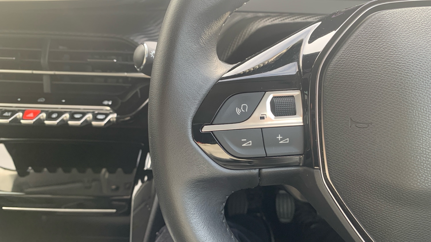 Used Peugeot 208 2024 for sale - 76608970: Photo 23