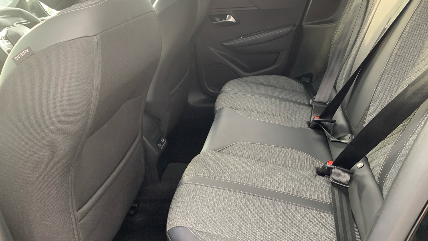 Used Peugeot 208 2024 for sale - 76608970: Photo 32