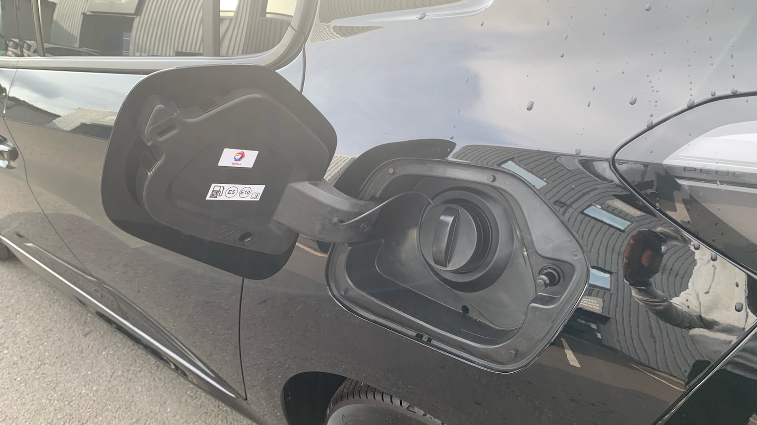 Used Peugeot 208 2024 for sale - 76608970: Photo 49